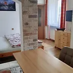 Pod Baruncinou Skolou דירה *
