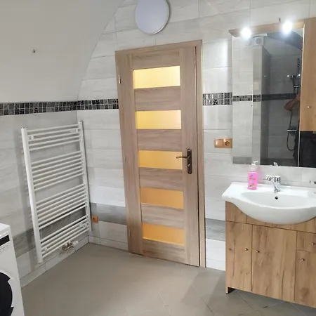 شقة Pod Baruncinou Skolou Česká Skalice
