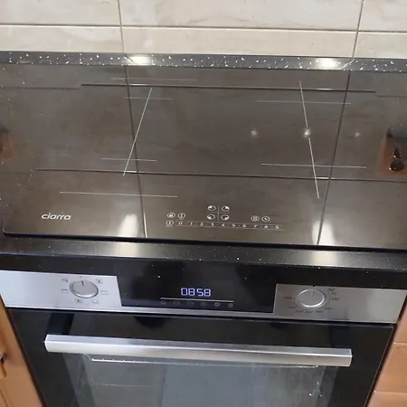 Pod Baruncinou Skolou Apartament Czeska Skalica