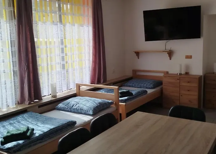 Pod Baruncinou Skolou * Česká Skalice
